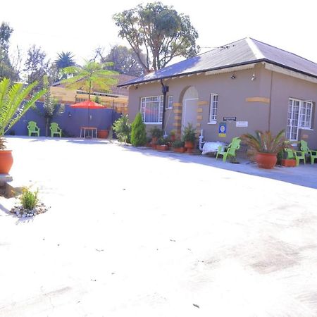 Union Guesthouse Pretoria-Noord Exteriör bild