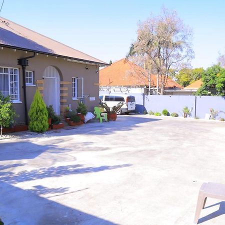 Union Guesthouse Pretoria-Noord Exteriör bild