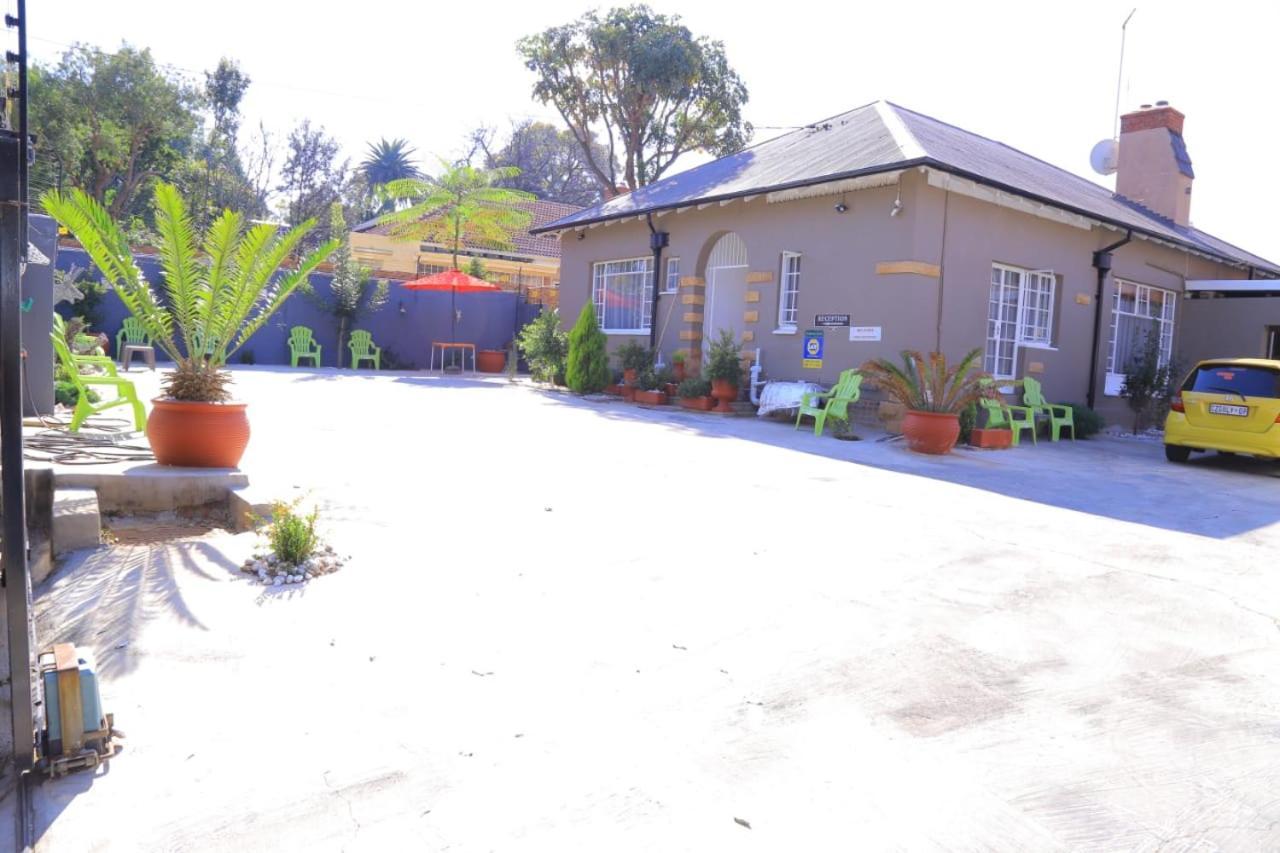 Union Guesthouse Pretoria-Noord Exteriör bild