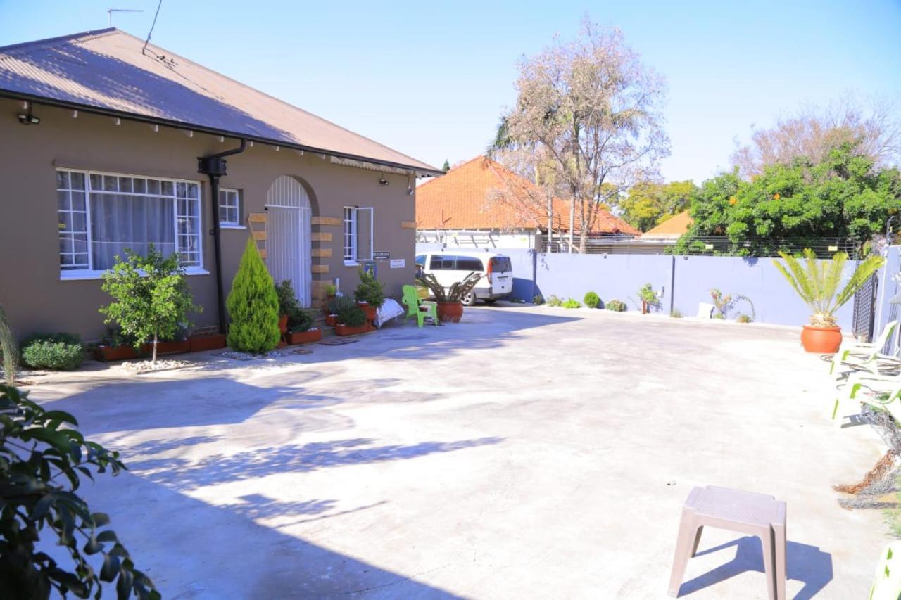 Union Guesthouse Pretoria-Noord Exteriör bild